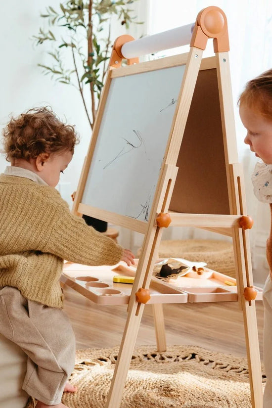 ® Magnitales Easel for Kids
